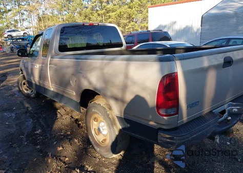 1998 Ford F-150 Lariat/Standard/Xl/Xlt z USA, uszkodzony, nr VIN 1FTZX1766WNB15703